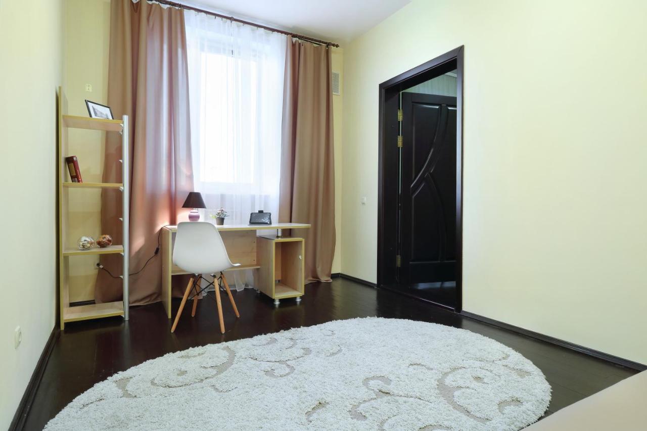 גומל Paulmarie Apartments On Lenina Avenue מראה חיצוני תמונה